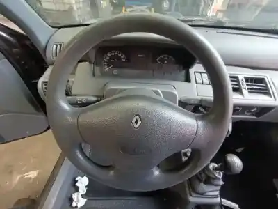 Veículo de Sucata renault clio i (b/c57_, 5/357_) 1.9 d do ano 1997 alimentado f8q 632