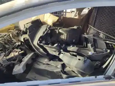 Veículo de Sucata renault clio iv bh_ 1.5 dci 75 do ano 2019 alimentado 