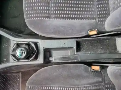 Veículo de Sucata audi 80 b3 sedán (893, 894, 8a2) 1.6 td do ano 1991 alimentado ra