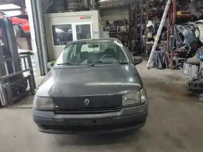 Veicolo di demolizione renault clio i (b/c57_, 5/357_) 1.2 (b/c/s57a b/c57s 5/357f 5/357j 5/357l 5/357r) dell'anno 1993 alimentato e7f 700|e7f 708|e7f 750