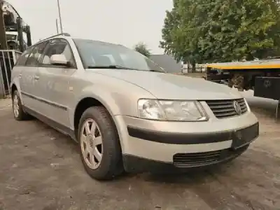 Veículo de Sucata volkswagen passat variant (3b5) 1.9 tdi do ano 1998 alimentado afn