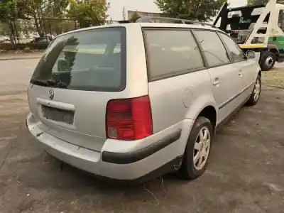 Veículo de Sucata volkswagen passat variant (3b5) 1.9 tdi do ano 1998 alimentado afn