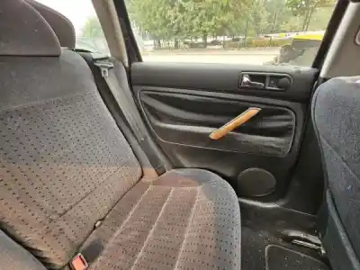 Veículo de Sucata volkswagen passat variant (3b5) 1.9 tdi do ano 1998 alimentado afn