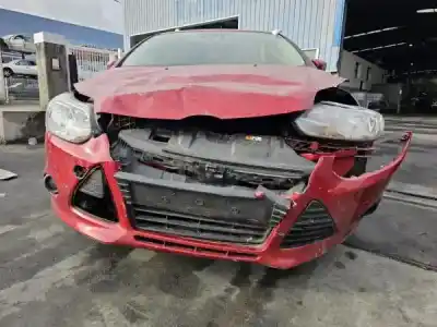 Veicolo di demolizione ford focus iii 1.6 tdci dell'anno 2014 alimentato 
