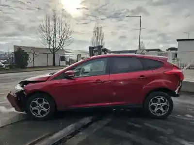 Veicolo di demolizione ford focus iii 1.6 tdci dell'anno 2014 alimentato 