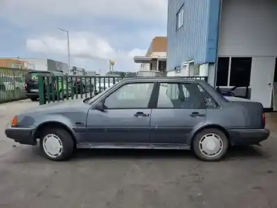 Veículo de Sucata volvo 460 (464) 1.7 do ano 1990 alimentado b 18 e