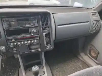 Veículo de Sucata volvo 460 (464) 1.7 do ano 1990 alimentado b 18 e