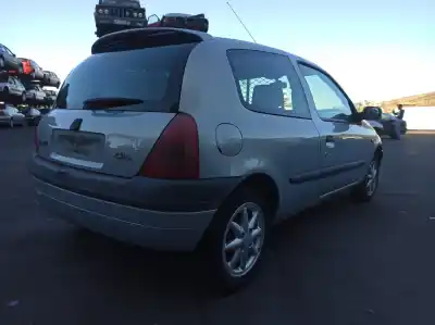 Veicolo di demolizione renault clio ii fase i (b/cb0) (1998->) 1.9 d (b/cb0e) dell'anno 2000 alimentato f8q 630