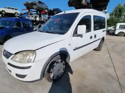 Veículo de Sucata opel combo tour 1.3 cdti 16v do ano 2023 alimentado 