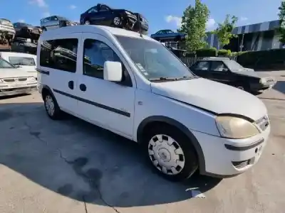 Veículo de Sucata opel combo tour 1.3 cdti 16v do ano 2023 alimentado 