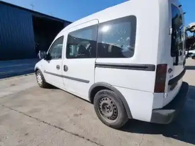 Veículo de Sucata opel combo tour 1.3 cdti 16v do ano 2023 alimentado 
