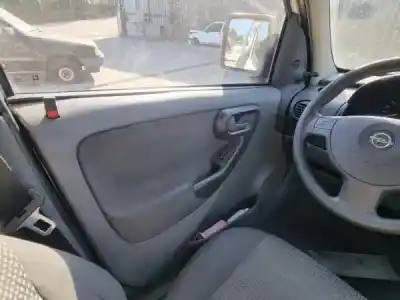 Veículo de Sucata opel combo tour 1.3 cdti 16v do ano 2023 alimentado 