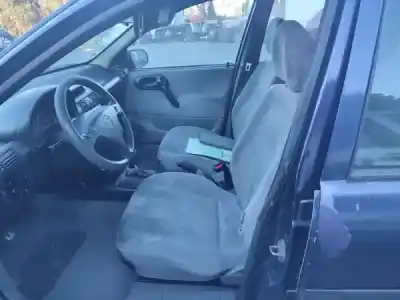 Veicolo di demolizione opel corsa b (s93) 1.5 td (f08. f68. m68) dell'anno 1998 alimentato 15 dt (t4ec1)