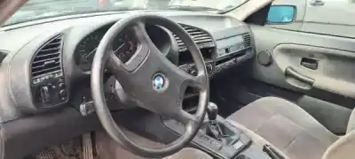 Veicolo di demolizione bmw 3 (e36) r620 gasolina 1993 4p dell'anno 1993 alimentato m43 b16 (164e2)