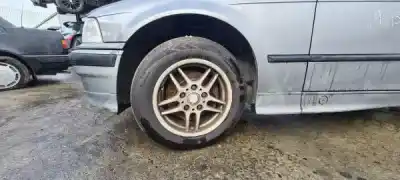 Veicolo di demolizione bmw 3 (e36) r620 gasolina 1993 4p dell'anno 1993 alimentato m43 b16 (164e2)