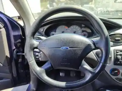 Veicolo di demolizione ford focus i (daw, dbw) 1.8 turbo di / tddi dell'anno 2001 alimentato  Veicolo di demolizione ford focus i (daw, dbw) 1.8 turbo di / tddi dell'anno 2001 alimentato