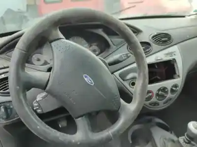 Здавання транспортного засобу ford focus i (daw, dbw) 124 l/470 gasóleo 2001 5p року 2001 потужний 