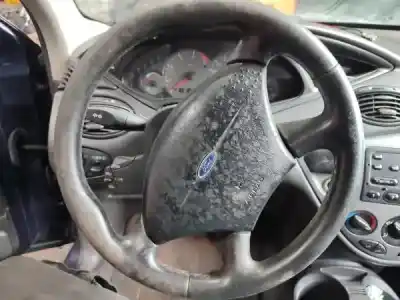 Veicolo di demolizione ford focus i (daw, dbw) 1.8 turbo di / tddi dell'anno 2001 alimentato  Veicolo di demolizione ford focus i (daw, dbw) 1.8 turbo di / tddi dell'anno 2001 alimentato
