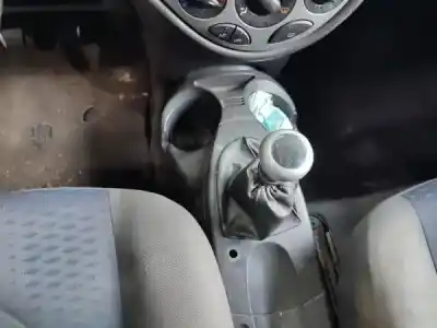Veicolo di demolizione ford focus i (daw, dbw) 1.8 turbo di / tddi dell'anno 2001 alimentato  Veicolo di demolizione ford focus i (daw, dbw) 1.8 turbo di / tddi dell'anno 2001 alimentato