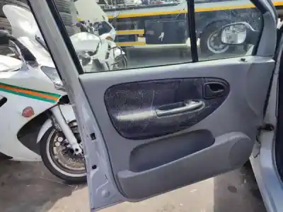 Hurda Aracı renault megane scenic (ja0/1_) 1.4 i (ja0e) yılın 2000 güçlü 