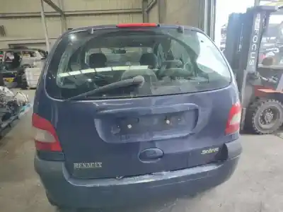 Véhicule à la ferraille renault megane scenic (ja0/1_) 1.4 i (ja0e) de l'année 2003 alimenté 