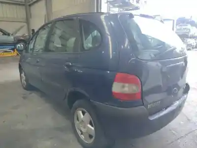 Véhicule à la ferraille renault megane scenic (ja0/1_) 1.4 i (ja0e) de l'année 2003 alimenté 