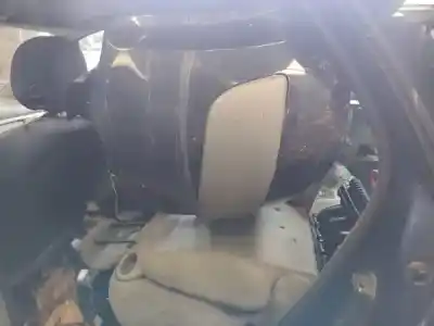 Véhicule à la ferraille renault megane scenic (ja0/1_) 1.4 i (ja0e) de l'année 2003 alimenté 