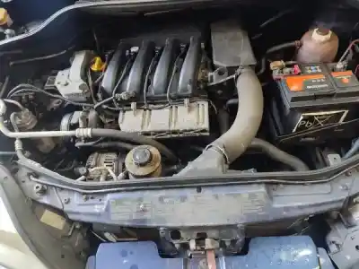 Véhicule à la ferraille renault megane scenic (ja0/1_) 1.4 i (ja0e) de l'année 2003 alimenté 