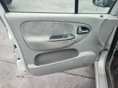 Vehicul casat renault megane scenic (ja0/1_) 1.4 i (ja0e) al anului 2002 alimentat 