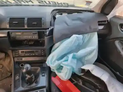 Scrapping Vehicle bmw 3 touring (e46) 320 d of the year 2004 powered m47 d20 (204d1)