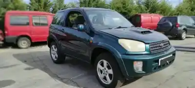 Scrapping Vehicle toyota rav4 (a2) 2.0 d-4d 4wd of the year 2002 powered 1cd-ftv