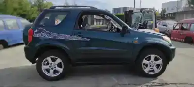 Scrapping Vehicle toyota rav4 (a2) 2.0 d-4d 4wd of the year 2002 powered 1cd-ftv