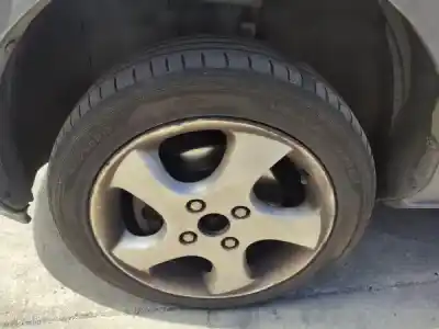 Veículo de Sucata mazda 2 (dy) 1.2 do ano 2003 alimentado fuja