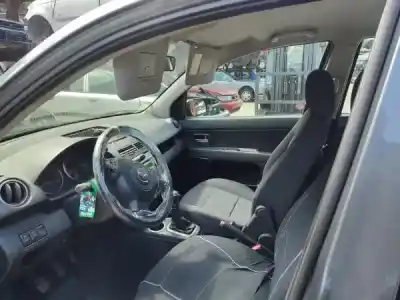 Veículo de Sucata mazda 2 (dy) 1.2 do ano 2003 alimentado fuja