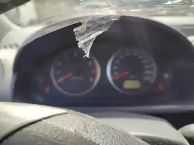 Veículo de Sucata mazda 2 (dy) 1.2 do ano 2003 alimentado fuja