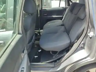 Veículo de Sucata mazda 2 (dy) 1.2 do ano 2003 alimentado fuja