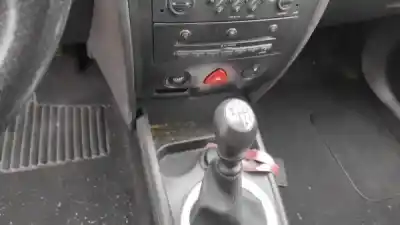 Veicolo di demolizione renault megane ii break (km0/1_) 1.5 dci (km02. km13) gasóleo 2004 5p dell'anno 2008 alimentato k9k 732