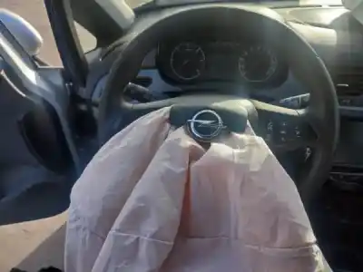 Veículo de Sucata opel corsa e x15 1.3 cdti 08. 68 do ano 2024 alimentado 