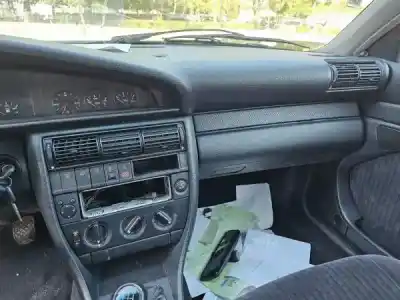 Veículo de Sucata audi 100 avant (4a, c4) 2.0 do ano 1992 alimentado 