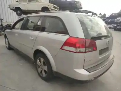 Veicolo di demolizione opel vectra c gts (z02) 1.9 cdti (f68) dell'anno 2004 alimentato z 19 dth