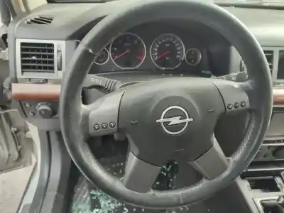 Veicolo di demolizione opel vectra c gts (z02) 1.9 cdti (f68) dell'anno 2004 alimentato z 19 dth