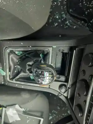 Veicolo di demolizione opel vectra c gts (z02) 1.9 cdti (f68) dell'anno 2004 alimentato z 19 dth