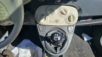 Veículo de Sucata fiat 500 (312_) 1.2 (312axa1a) do ano 2011 alimentado 169 a4.000