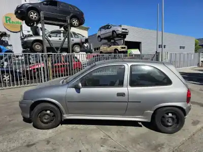Veicolo di demolizione opel corsa b (s93) 1.4 i 16v (f08 f68 m68) dell'anno 1995 alimentato x 14 xe Veicolo di demolizione opel corsa b (s93) 1.4 i 16v (f08 f68 m68) dell'anno 1995 alimentato x 14 xe