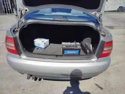 Véhicule à la ferraille audi a4 b5 (8d2) 1.9 tdi de l'année 1997 alimenté afn Véhicule à la ferraille audi a4 b5 (8d2) 1.9 tdi de l'année 1997 alimenté afn