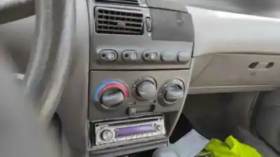 Здавання транспортного засобу fiat punto (176_) 75 1.2 року 1994 потужний 176 a8.000