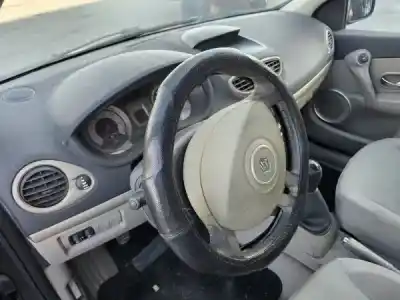 Здавання транспортного засобу renault clio iii (br0/1, cr0/1) 1.2 16v (br02 br0j br11 cr02 cr0j cr11) року 2006 потужний d4f 764