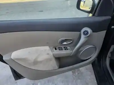 Здавання транспортного засобу renault clio iii (br0/1, cr0/1) 1.2 16v (br02 br0j br11 cr02 cr0j cr11) року 2006 потужний d4f 764