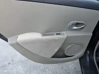 Здавання транспортного засобу renault clio iii (br0/1, cr0/1) 1.2 16v (br02 br0j br11 cr02 cr0j cr11) року 2006 потужний d4f 764