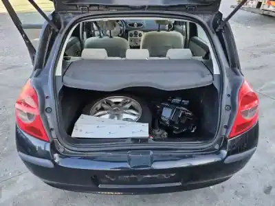 Здавання транспортного засобу renault clio iii (br0/1, cr0/1) 1.2 16v (br02 br0j br11 cr02 cr0j cr11) року 2006 потужний d4f 764